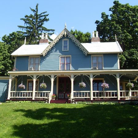 The Swann Inn Of ביקון מראה חיצוני תמונה